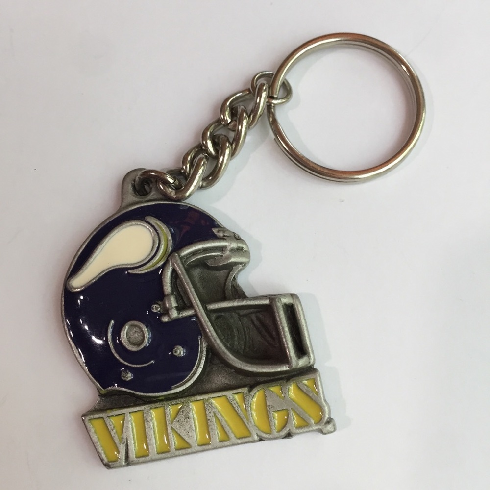 Vikings Helmet Keychain